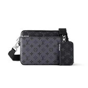 LV MESSENGER BAG